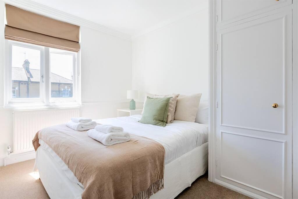 Spacious 3 Bedroom Flat With Terrace London Luaran gambar