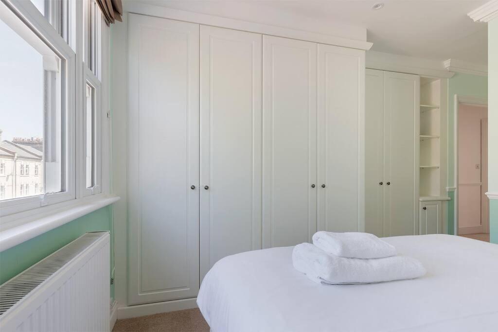 Spacious 3 Bedroom Flat With Terrace London Luaran gambar