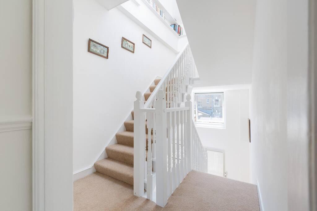 Spacious 3 Bedroom Flat With Terrace London Luaran gambar